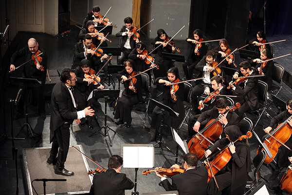 استفاده از عنوان «ارکستر فیلارمونیک تهران» پیگرد قانونی دارد