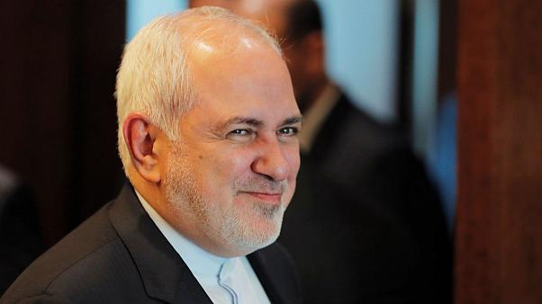 آقای ظریف، این رفتارها در شان وزیر امور خارجه جمهوری اسلامی نیست!