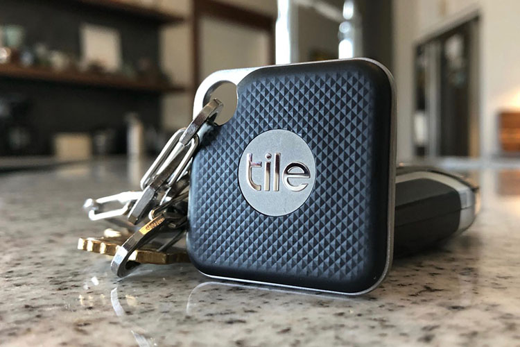 پیدا شدن کلیدهای گمشرده با ردیاب Tile پیدا شدن کلیدهای گمشرده با ردیاب Tile