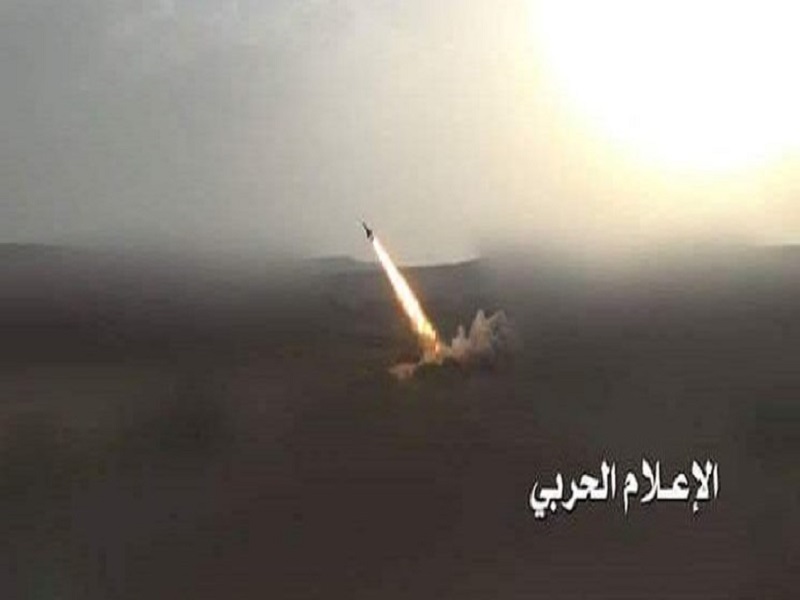تجمع نیروهای سعودی در نجران هدف موشک نکال یمن قرار گرفت