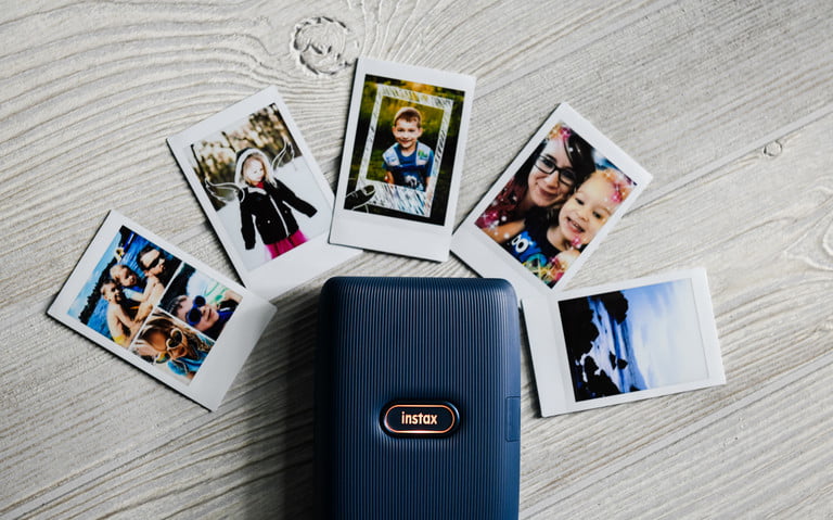 فوجی فیلم از پرینتر سیار INSTAX Mini Link رونمایی کرد فوجی فیلم از پرینتر سیار INSTAX Mini Link رونمایی کرد