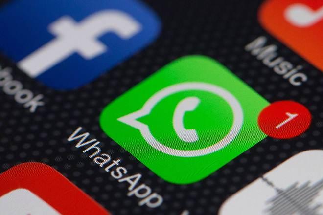 فیسبوک و واتساپ پیام کاربران را در اختیار پلیس انگلستان قرار می دهند