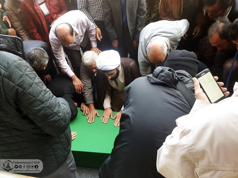 تشییع پیکر شهید تازه تفحص شده فاطمیون۳سال پس از شهادت+تصاویر تشییع پیکر شهید تازه تفحص شده فاطمیون۳سال پس از شهادت+تصاویر