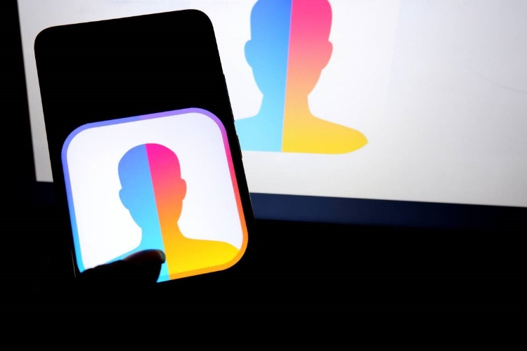 FBI: اپلیکیشن FaceApp احتمالا یک تهدید امنیتی است FBI: اپلیکیشن FaceApp احتمالا یک تهدید امنیتی است