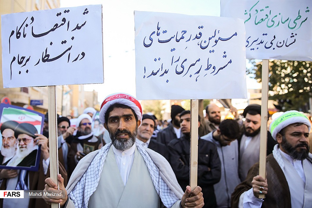 دولت به این راهپیماییهای مردمی طمع نکند دولت به این راهپیماییهای مردمی طمع نکند