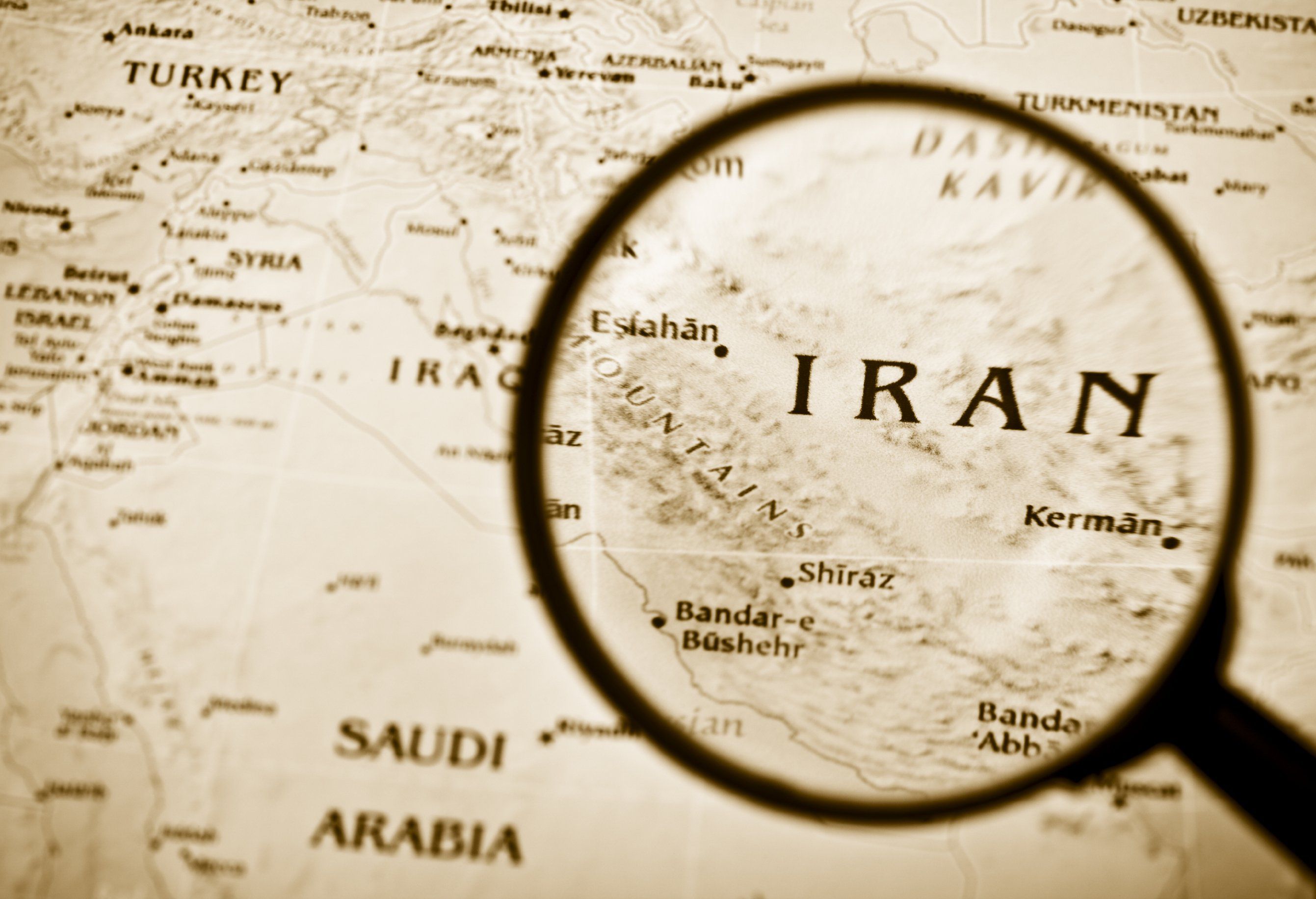 ميخ آخر بر تابوت تحريم‌ها با فراگیرتر شدن ویروس کرونا در ایران