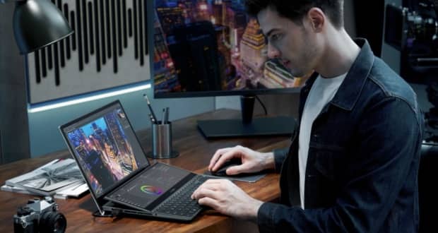 لپ تاپ ZenBook Duo 15 ایسوس با دو صفحه نمایش رونمایی شد لپ تاپ ZenBook Duo 15 ایسوس با دو صفحه نمایش رونمایی شد