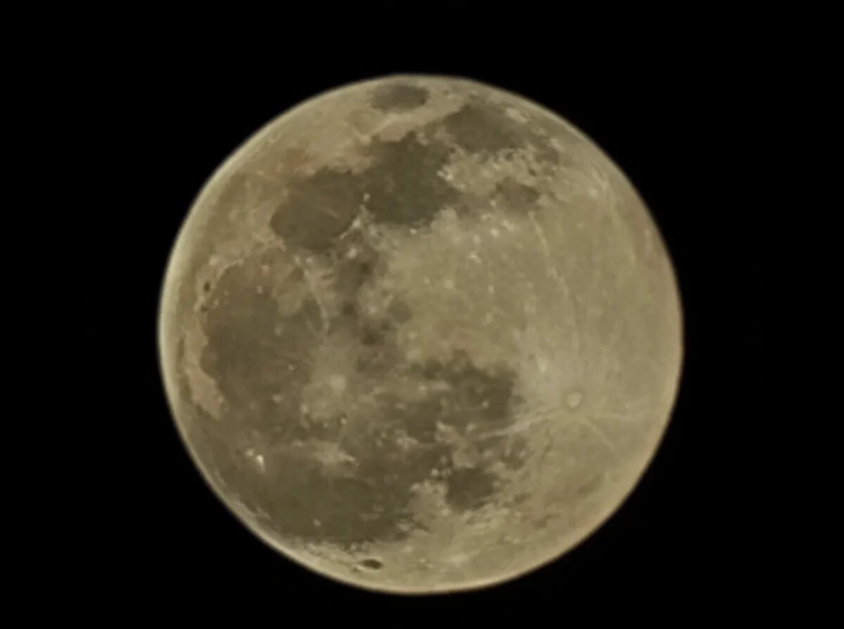 آیا گلکسی S21 اولترا با هوش مصنوعی، تصاویر جعلی از ماه ثبت می‌کند؟
