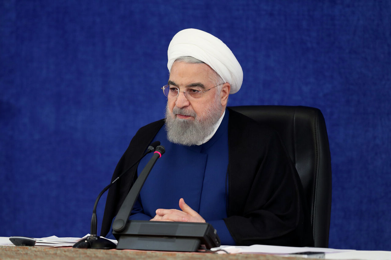 تحریف تاریخ و هم نوایی با خناسان؛ آقای روحانی به کجا می روید؟!