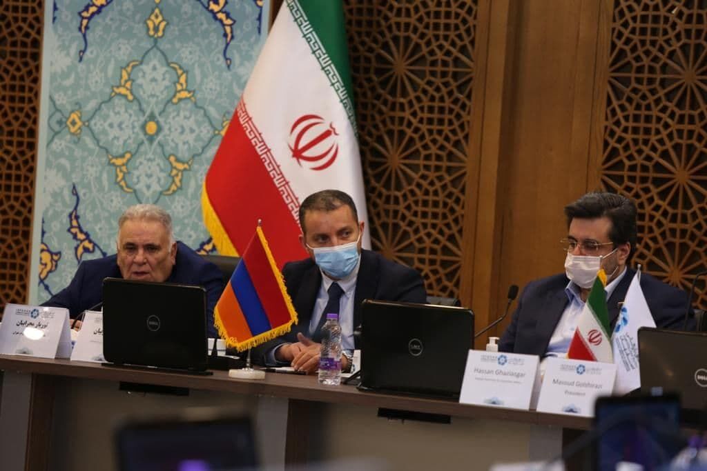 امضای تفاهمنامه بین ایران و ارمنستان و تلاش برای افزایش تجارت دو کشور به یک میلیارد دلار