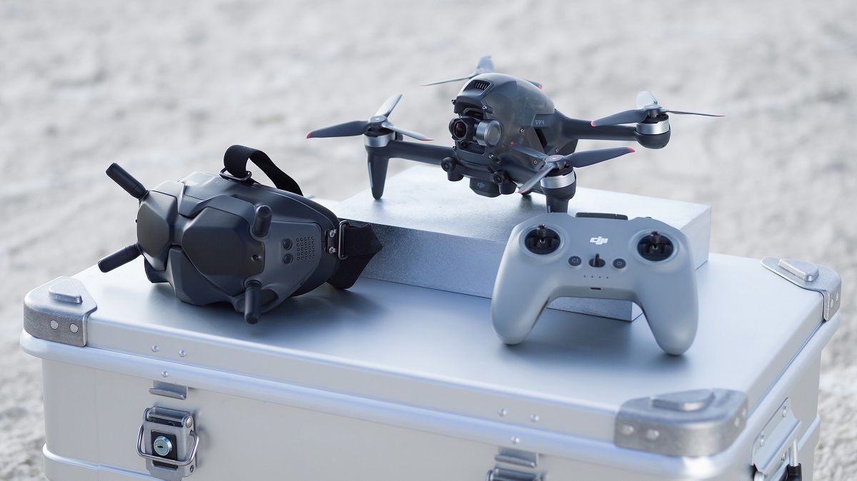 DJI از پهپاد هیبریدی FPV رونمایی کرد DJI از پهپاد هیبریدی FPV رونمایی کرد