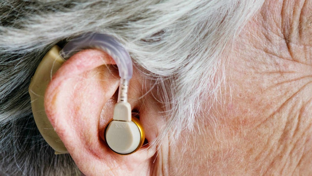 آلفابت در حال توسعه گجتی محرمانه برای ایجاد شنوایی فوق انسانی است