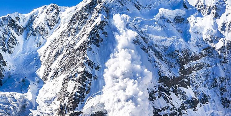 سقوط بهمن و ریزش محورهای کوهستانی مازندران را تهدید میکند سقوط بهمن و ریزش محورهای کوهستانی مازندران را تهدید میکند