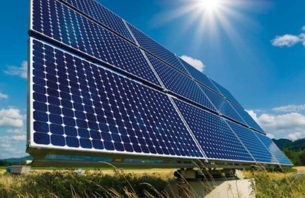 سرمایه گذاری در ساخت و نصب پنل های خورشیدی برای کاهش هزینه ها در واحدهای مسکونی و اداری و صنعتی