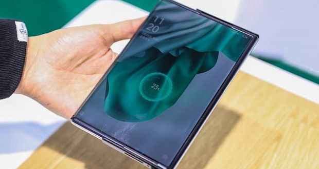 شارژ هوایی اوپو روی گوشی رولی Oppo X 2021 به نمایش درآمد شارژ هوایی اوپو روی گوشی رولی Oppo X 2021 به نمایش درآمد