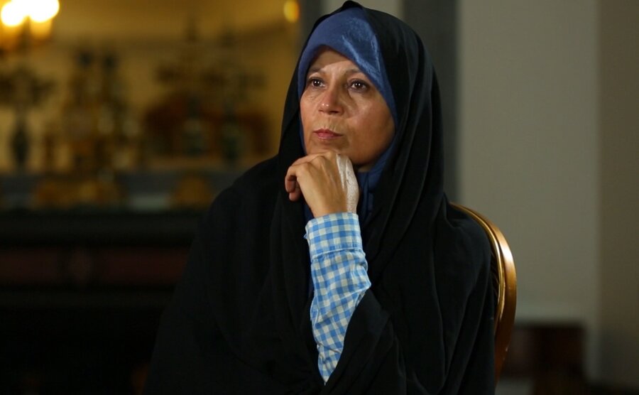 فائزه هاشمی و ضد و نقیض گویی هایی که پایان ندارند فائزه هاشمی و ضد و نقیض گویی هایی که پایان ندارند