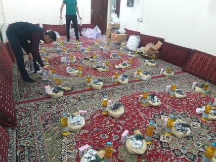 تهیه و توزیع ۴۵ پک غذایی و بهداشتی برای کمک به خانواده‌های شهدای مدافع حرم افغانستانی