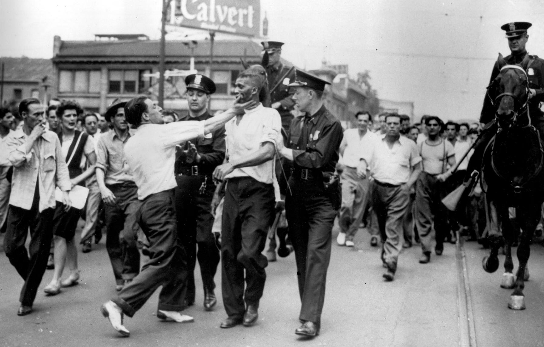 ماجرای شورش های سال 1967 دیترویت چه بود ؟