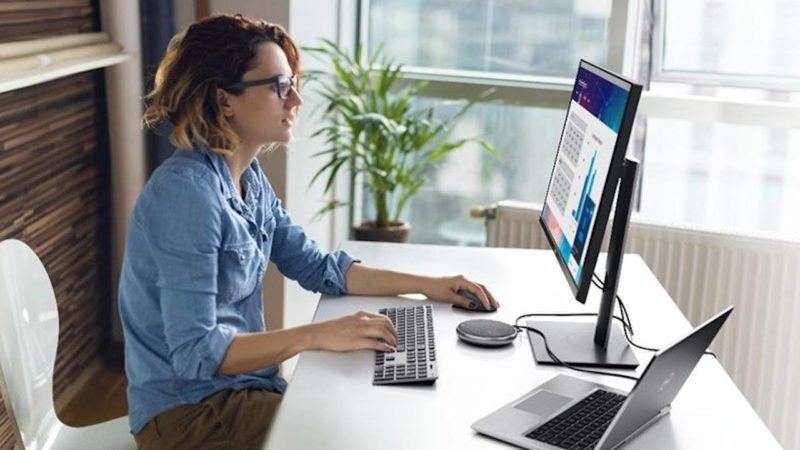دل از یک هاب USB-C برای پلتفرم های زوم و اسکایپ رونمایی کرد دل از یک هاب USB-C برای پلتفرم های زوم و اسکایپ رونمایی کرد