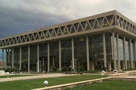 شاهرگ انقلاب زیر چاقوی مدیران نفوذی صداوسیما شاهرگ انقلاب زیر چاقوی مدیران نفوذی صداوسیما