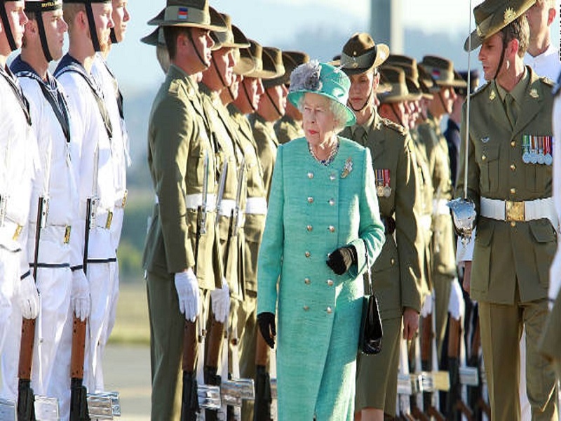 افشای نقش ملکه انگلیس در برکناری نخست‌وزیر محبوب استرالیا