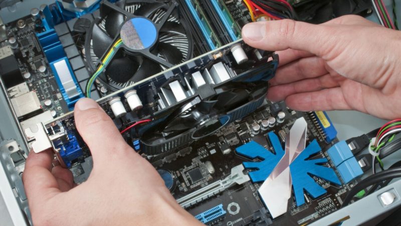 تجهیزات فناوری اطلاعات باید از رده کالاهای لوکس خارج شوند تجهیزات فناوری اطلاعات باید از رده کالاهای لوکس خارج شوند