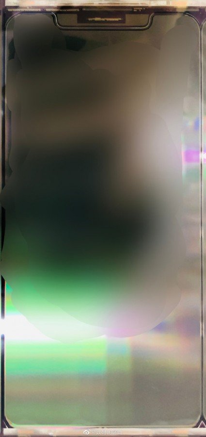 عکسی از نمایشگر مدل ۵.۴ اینچی آیفون ۱۲ منتشر شد