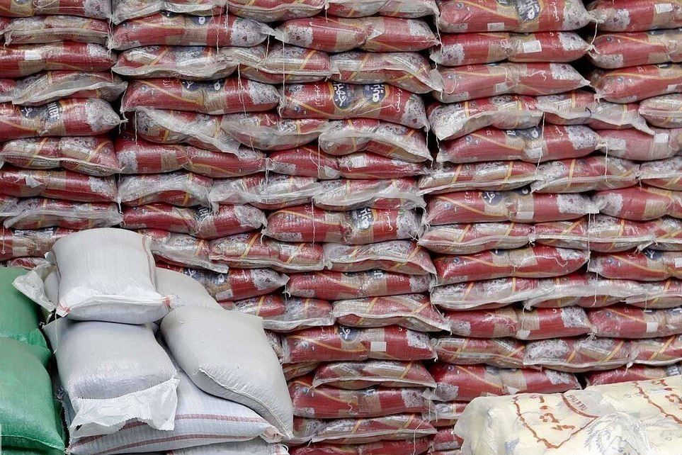 پنج هزار و ۷۰۰ تُن برنج تا هفت روز دیگر ترخیص شود