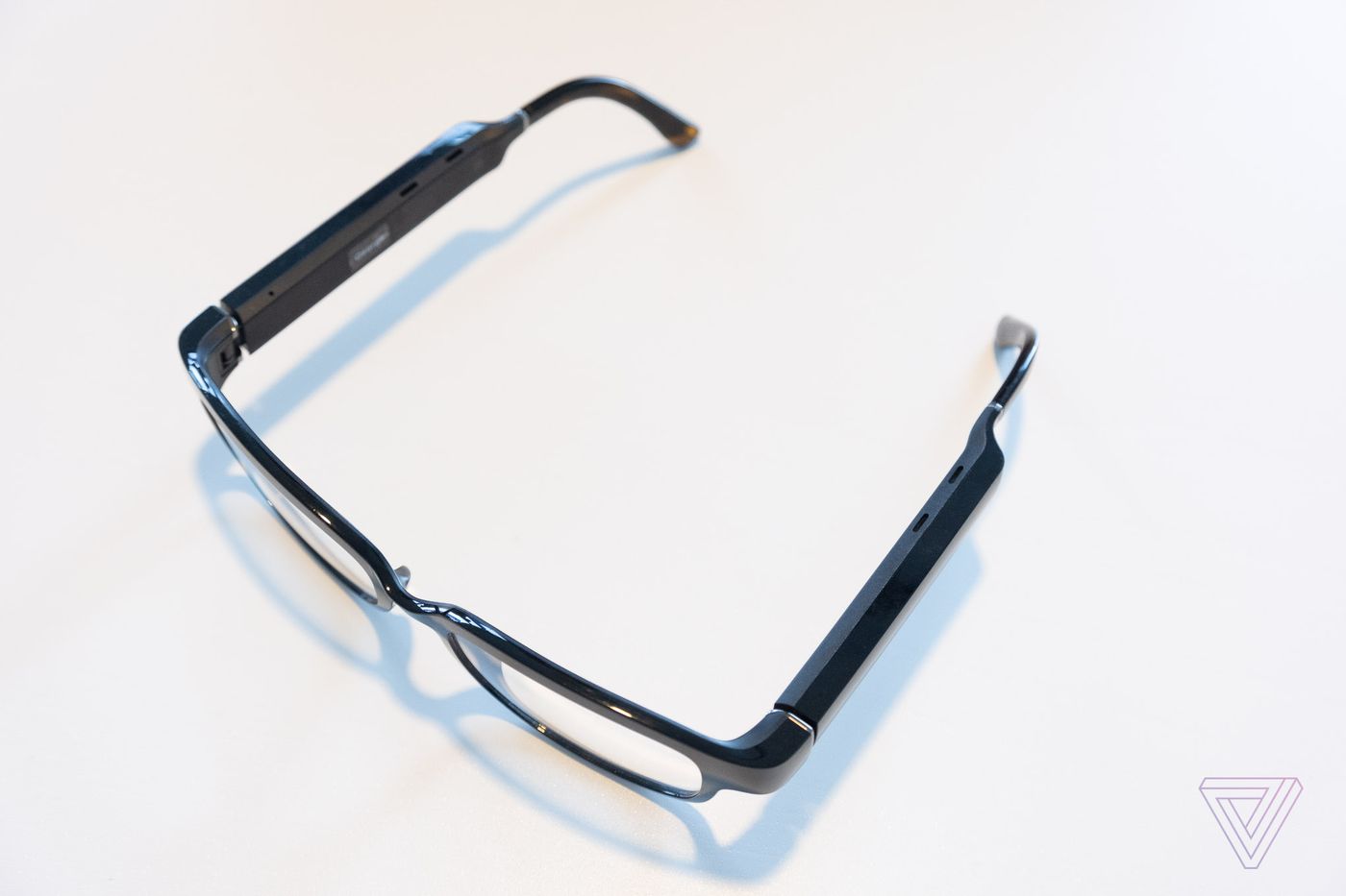 آمازون از نسل دوم عینک هوشمند «اکو فریم» رونمایی کرد