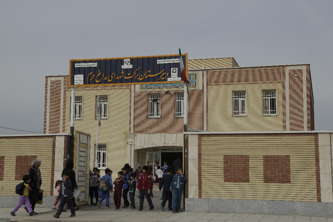تقدیم 275 مدرسه برکت به دانش‌آموزان خوزستانی
