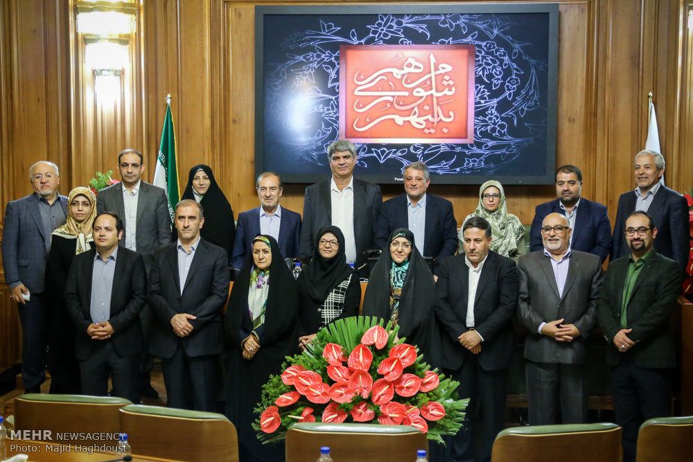 ناکارآمدی و فساد؛ ماحصل روی کارآمدن اصلاح طلبان در شورای و شهرداری تهران ناکارآمدی و فساد؛ ماحصل روی کارآمدن اصلاح طلبان در شورای و شهرداری تهران