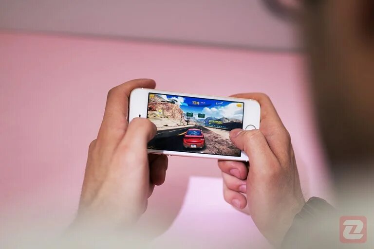 اپل بهروزرسانی iOS 12.5 را برای گوشیهای آیفون قدیمی منتشر کرد اپل بهروزرسانی iOS 12.5 را برای گوشیهای آیفون قدیمی منتشر کرد