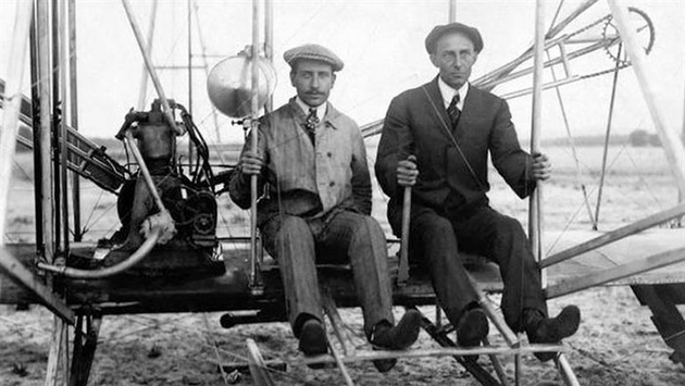 ۱۱۷ سال پیش در چنین روزی اورویل و ویلبر رایت اولین پرواز دنیا را انجام دادند