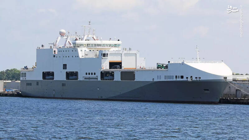استفاده نیروهای ویژه ارتش آمریکا از کشتی تجاری در رزمایش‌ها و عملیات‌ها +عکس
