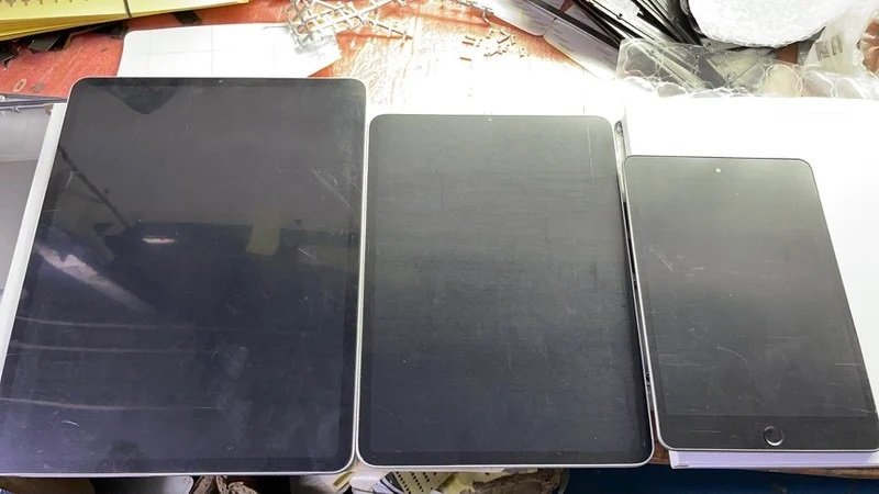 ماکتهای لو رفته طراحی ظاهری آیپد پرو بعدی و آیپد مینی ۶ را نشان میدهند ماکتهای لو رفته طراحی ظاهری آیپد پرو بعدی و آیپد مینی ۶ را نشان میدهند