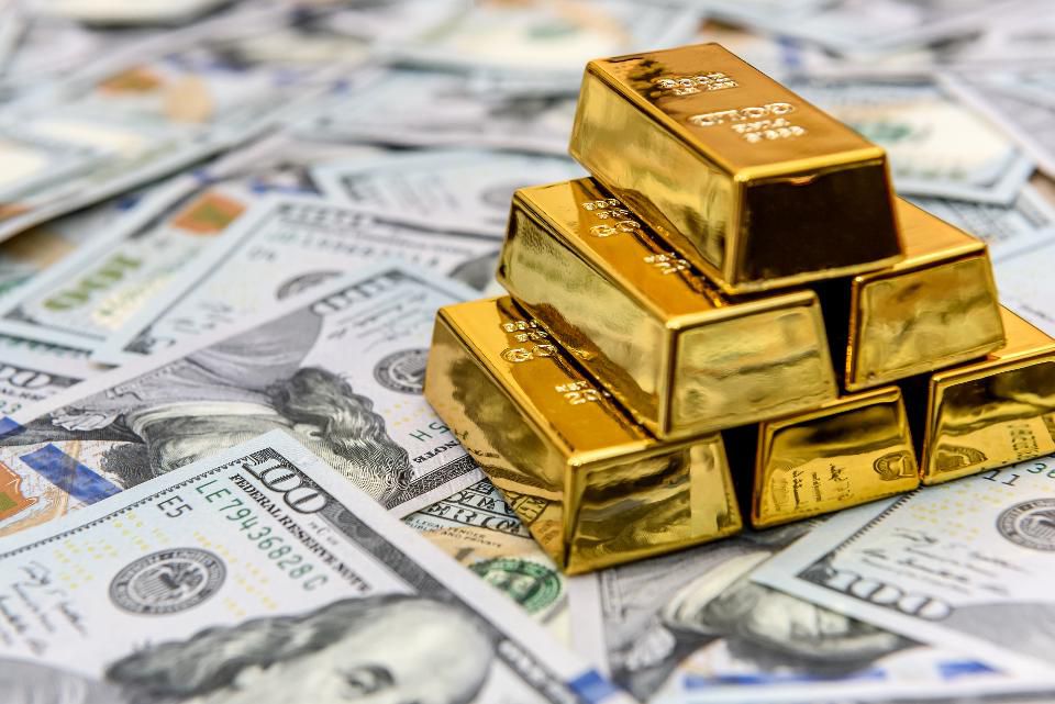 بازار طلا و ارز بازار مناسبی برای سرمایه گذاری نیست