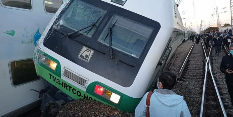 جزئیات حادثه برخورد دو قطار  صبج امروزدر ایستگاه مترو چیتگر