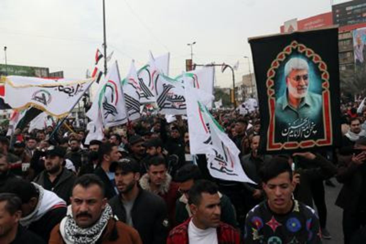 راهپیمایی در بغداد به مناسبت سالگرد شهادت ژنرال ایرانی