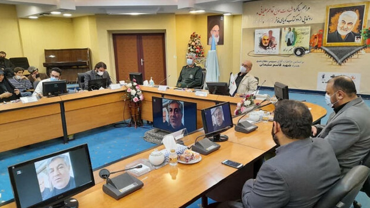 رونمایی از دو کتاب گویا در سالروز شهادت سردار سلیمانی