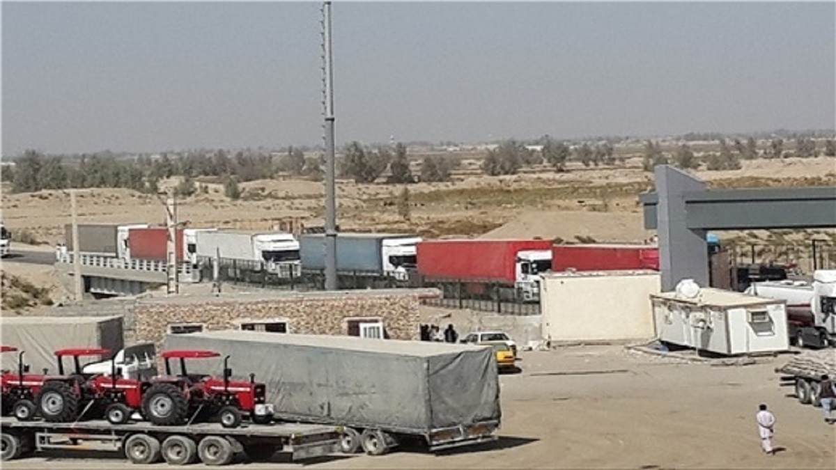 ورود رانندگان ناوگان تجاری از مرز‌ها به کشور ممنوعیتی ندارد