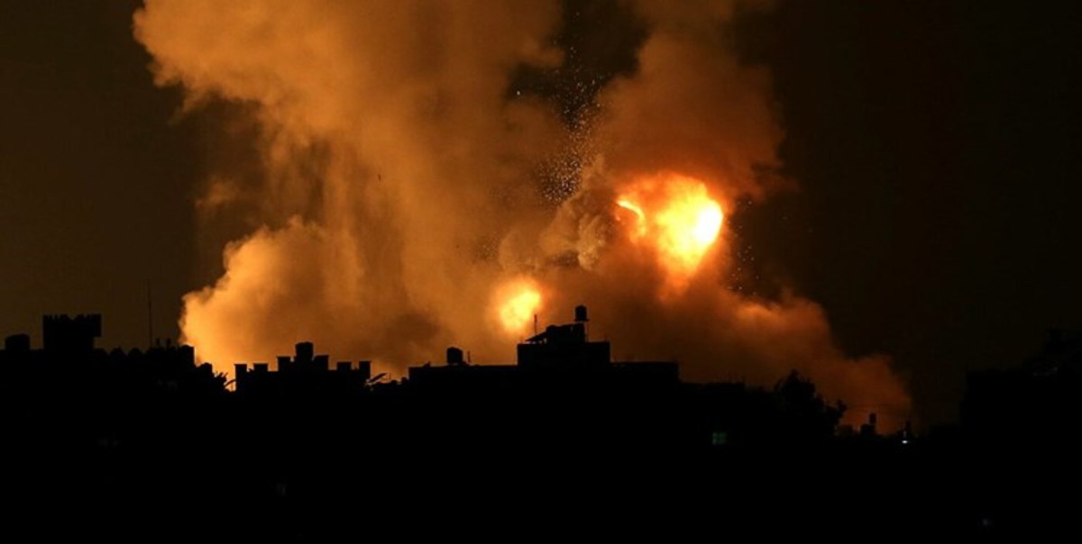 حمله جنگنده‌های ائتلاف سعودی- اماراتی به تعز و صنعاء