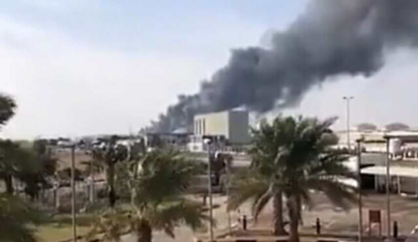 شنیده‌شدن صدای انفجارهای مهیب در آسمان ابوظبی