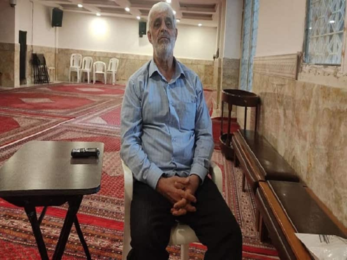آموزش‌ نظامی برای تیم حفاظت از امام خمینی در بهمن 1357 / واکنش امام به شعار «درود بر خمینی» /کاخ‌های سلطنتی چگونه به دست مردم افتاد؟