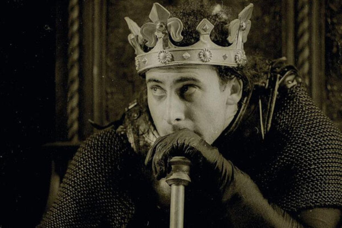 ریچاد سوم به انگلستان بازمی‌گردد