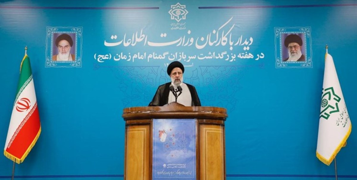 همانطور که گروهک‌های ضد انقلاب را به زباله‌دان تاریخ سپردید دست مفسدان را قطع کنید
