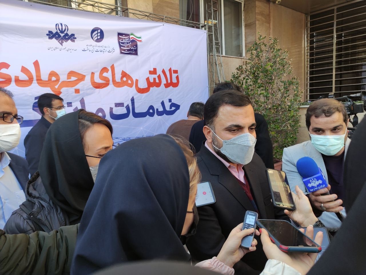 وزیر ارتباطات: مردم نتیجه اقدامات ما برای افزایش سرعت اینترنت را تا چند روز دیگر حس می‌کنند