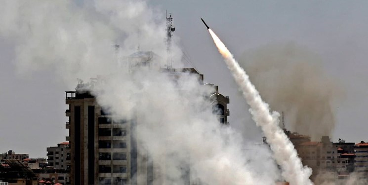 ارتش صهیونیستی: تاکنون بیش از ۱۵۰۰ راکت از غزه شلیک شده است