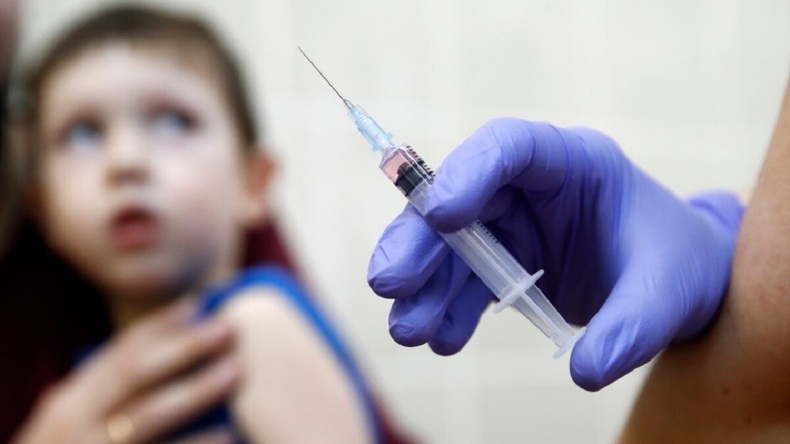 نباید عوارض خطرناک کرونا را به عوارض نزدن واکسن ترجیح داد