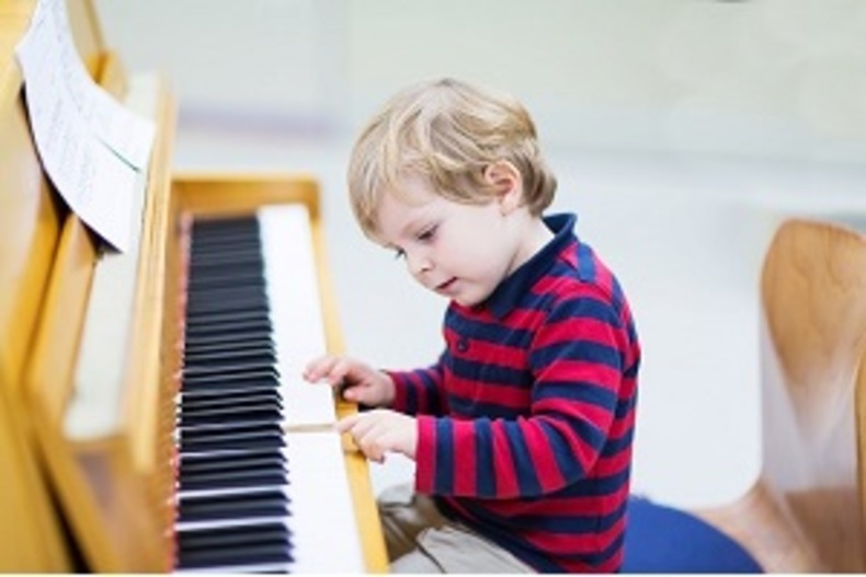 چطور هوش موسیقیایی فرزندمان را تقویت کنیم؟