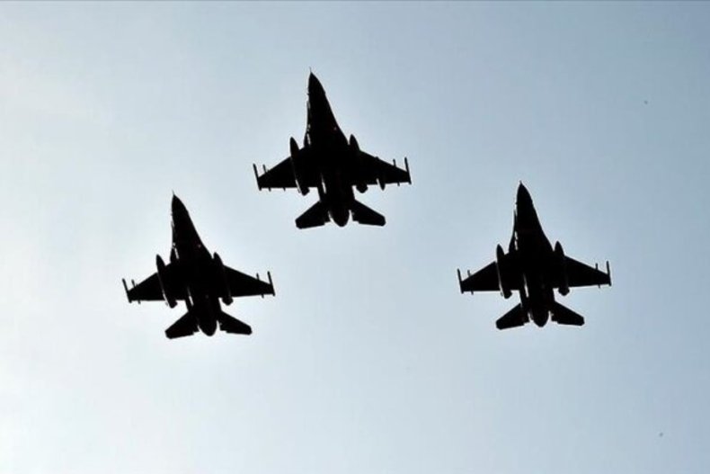 گشت زنی هوایی جنگنده‌های ترکیه و آمریکا بر فراز لهستان